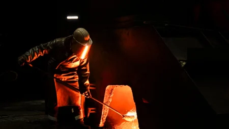 La UE estudia endurecer las importaciones de acero ante los planes arancelarios de Trump