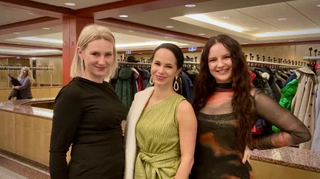 «Perfección absoluta»: La fundadora de una academia de danza aplaude a los bailarines de Shen Yun
