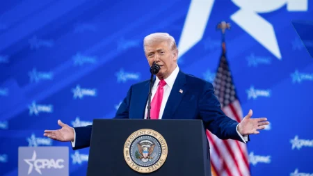 Trump agradece a Abascal durante su discurso en la CPAC