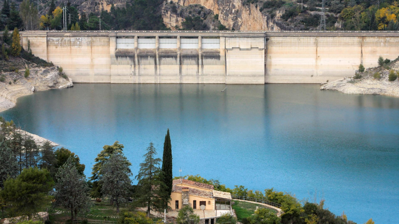 Imagen de archivo del embalse de Entrepeñas, situado en la Alcarria Baja de Guadalajara. (EFE/Pepe Zamora)