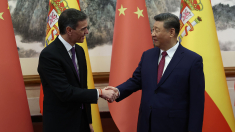 Viaje a China en medio de la batalla por recursos críticos: España entre Bruselas, Pekín y la transición energética