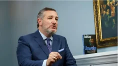 «Es hora de desmantelar» la industria de sustracción de órganos en China, dice el senador Ted Cruz