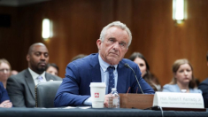 RFK Jr.: la influencia de China sobre la OMS durante la pandemia es la principal razón de la retirada de EE. UU.