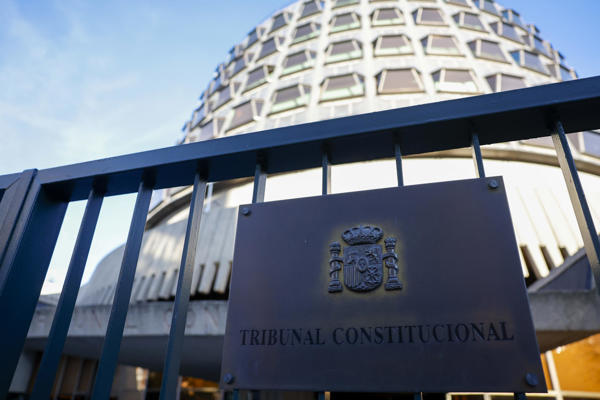 Tribunal Constitucional avala la ley de Amnistía mientras los votos disidentes exponen que «es técnicamente inaceptable»