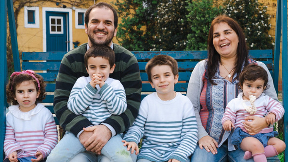 Familia numerosa: la respuesta al invierno demográfico y al colapso de las pensiones
