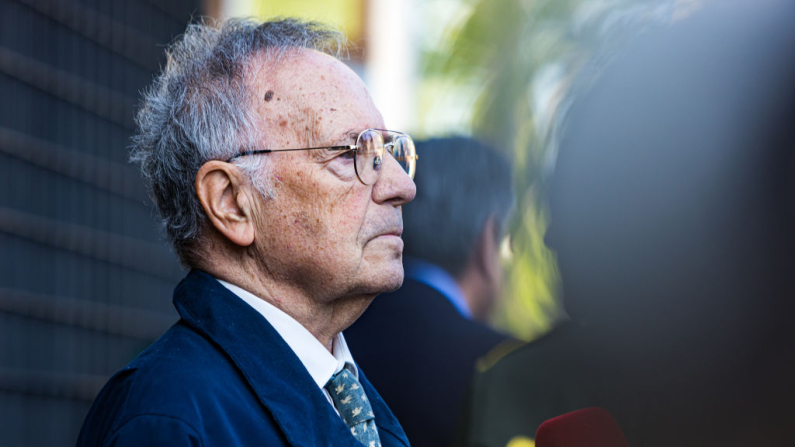 Miguel Bernad, secretario general de Manos Limpias, comparece ante el juzgado de Majadahonda el 29 de abril de 2024 en Madrid, España. (David Benito/Getty Images)