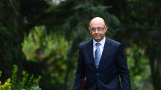Cristóbal Montoro, investigado por usar «una red de influencias» para beneficiar a empresas gasistas