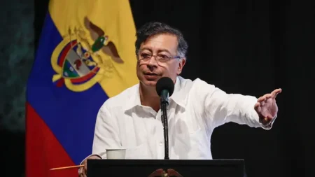 Presidente de Colombia ordena ampliar el número de efectivos en el Catatumbo colombiano: «tenemos 25 000 soldados en la zona»