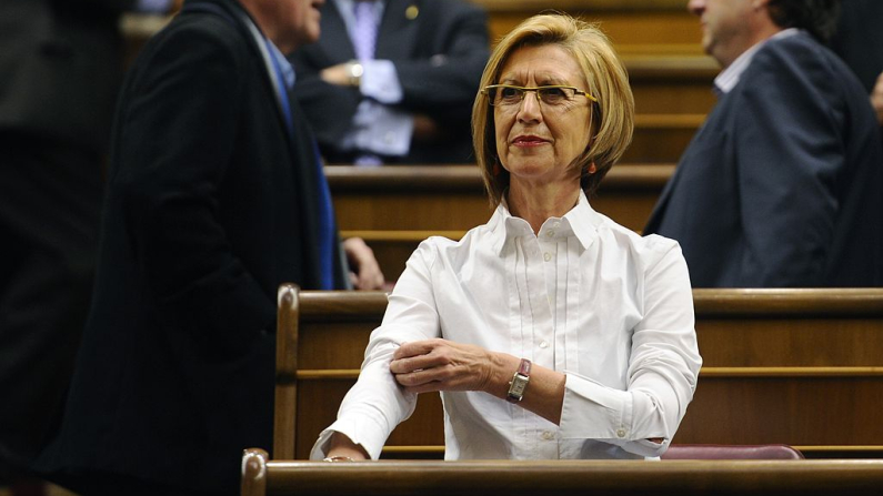 La líder del partido UPD (Unión Progreso y Democracia), Rosa Díez, asiste a una sesión parlamentaria durante la constitución del nuevo Parlamento español en Madrid el 13 de diciembre de 2011. AFP PHOTO / PIERRE-PHILIPPE MARCOU (Crédito de la foto: PIERRE-PHILIPPE MARCOU/AFP vía Getty Images)