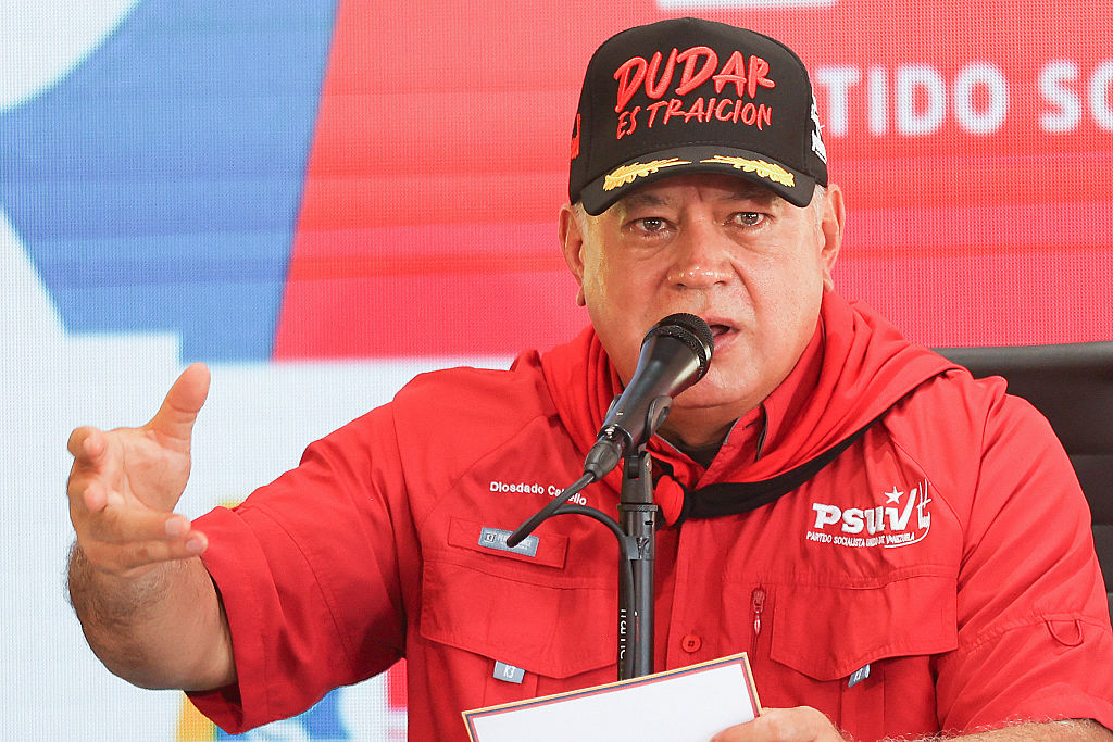 Diosdado Cabello amenaza en TV a Orlando Avendaño y a disidentes en Colombia, España y Panamá
