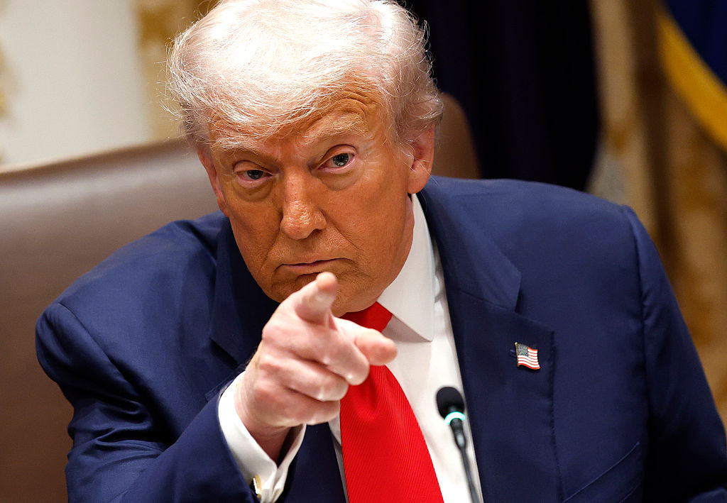 Trump acusa a China de traficar fentanilo a través de Venezuela para evadir los controles de Estados Unidos