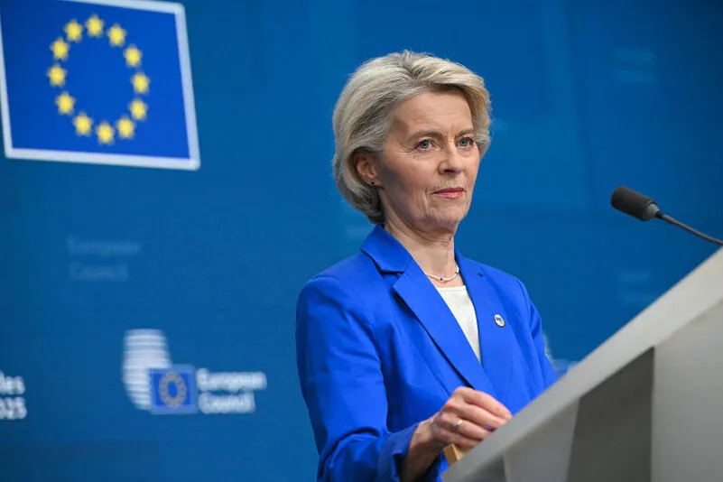 «Las dependencias como arma»: Von der Leyen busca alternativas a las tierras raras procedentes de China