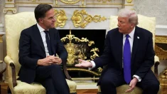 Nuevas sanciones: Estados Unidos anuncia aranceles del 500 % a productos rusos y sanciones a petroleras