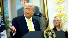 Trump afirma haber autorizado operaciones encubiertas de la CIA en Venezuela