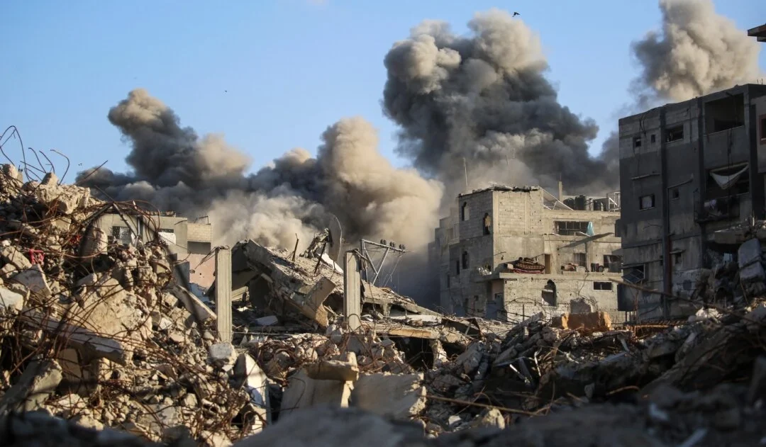 El alto el fuego entre Israel y Hamás se mantiene tras presuntas violaciones atribuidas a Hamás