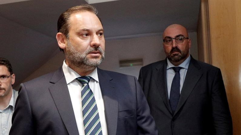 El exministro José Luis Ábalos y su exasesor Koldo García, en una imagen de archivo. EFE/Manuel Bruque