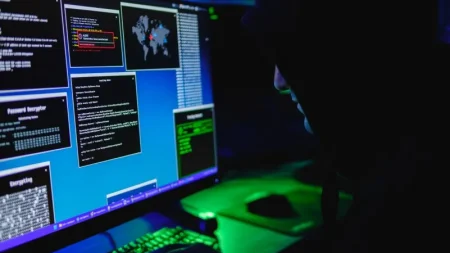 1000 espías por cada 10 agentes occidentales: un exoficial de inteligencia australiano revela las tácticas de Pekín