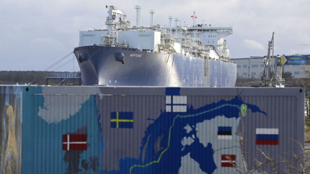 Cuenta atrás para el gas ruso en España: Bruselas fija el veto total en 2027