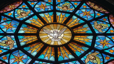 La fascinación mística de las vidrieras: un arte que perdura a través de los siglos