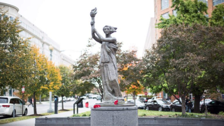 El Tribunal Constitucional polaco disuelve al Partido Comunista por actividades contrarias al orden constitucional